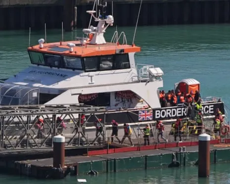 UK Government Insist Migrant Returns Agreement with France Will Proceed Despite Court Challenge