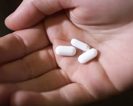 Low-Dose Aspirin Reveals Major Benefit in Stopping Bowel Cancer Recurrence, Trial Confirms