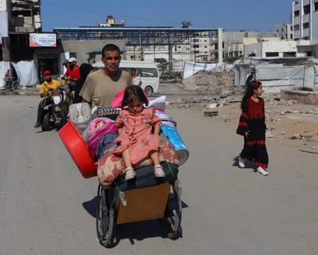 Escaping from Destruction to Death: Gaza City Civilians Grapple with Heart-Wrenching Dilemma