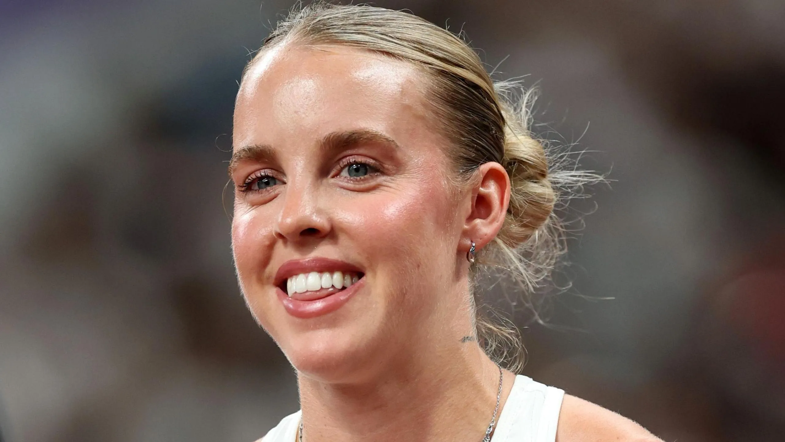 Keely Hodgkinson Kicks off Global Championship Campaign with Strong Performance