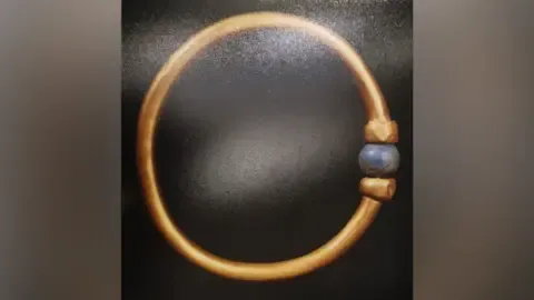 Egyptian Authorities State Ancient Bracelet Has Been Stolen and Destroyed