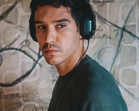 The Specter's Journey Review: An Unsettling Portrayal of Suffering and Distrust as a Displaced Syrian Pursues His Tormentor